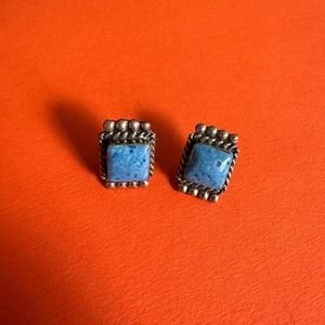 Sterling silver and‎ lapis studs